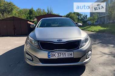 Седан Kia Optima 2015 в Романове