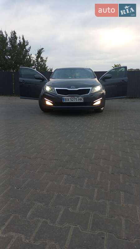 Седан Kia Optima 2012 в Хмельницком