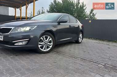 Седан Kia Optima 2012 в Хмельницком