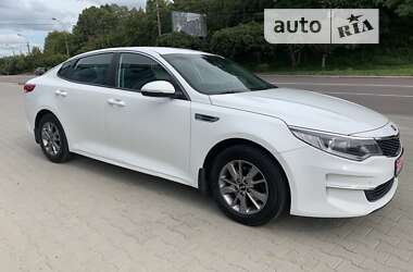 Седан Kia Optima 2017 в Ровно