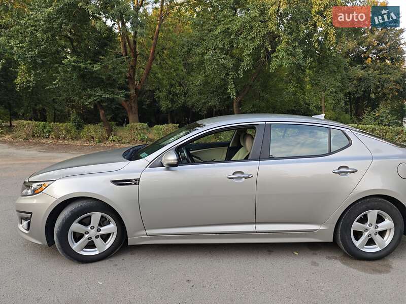 Седан Kia Optima 2014 в Луцьку