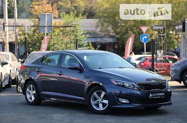 Седан Kia Optima 2015 в Киеве