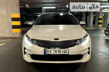 Седан Kia Optima 2015 в Львове