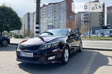 Седан Kia Optima 2015 в Ивано-Франковске