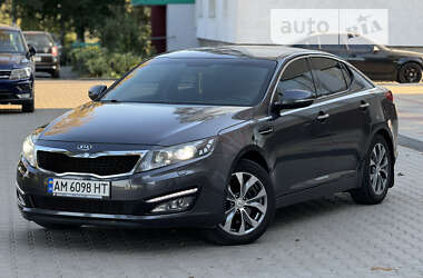 Седан Kia Optima 2011 в Звягелі