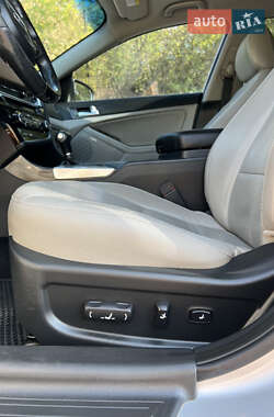 Седан Kia Optima 2014 в 