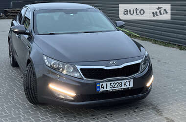 Седан Kia Optima 2012 в Ирпене