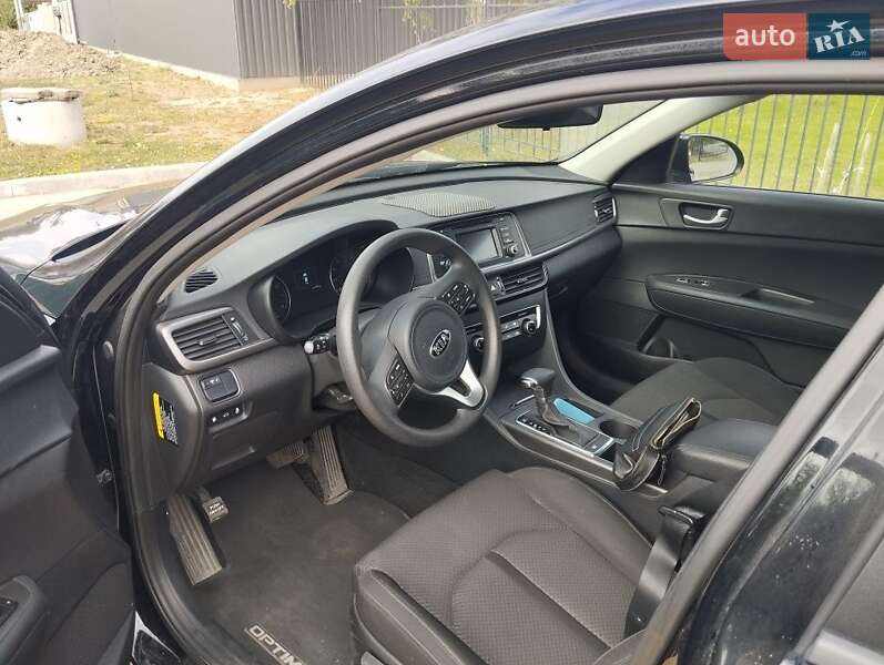 Седан Kia Optima 2016 в Горе