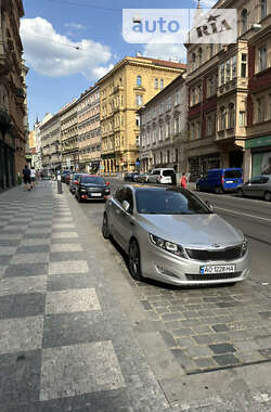 Седан Kia Optima 2012 в Виноградове