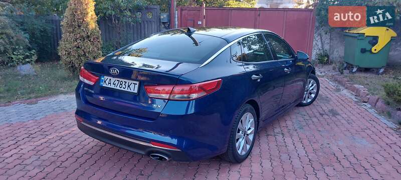 Седан Kia Optima 2017 в Києві