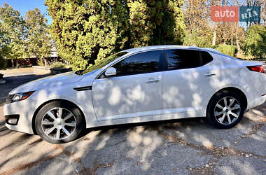 Седан Kia Optima 2012 в Смеле