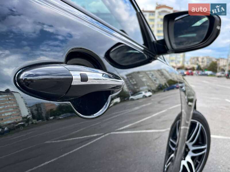 Седан Kia Optima 2014 в Ивано-Франковске