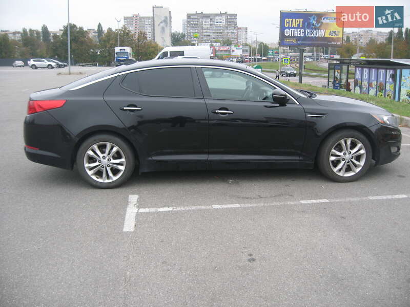 Седан Kia Optima 2011 в Киеве