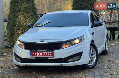 Седан Kia Optima 2013 в Дрогобичі