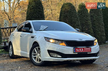 Седан Kia Optima 2013 в Дрогобичі