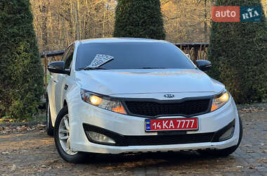 Седан Kia Optima 2013 в Дрогобичі