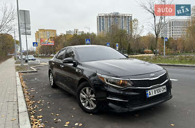 Седан Kia Optima 2017 в Киеве