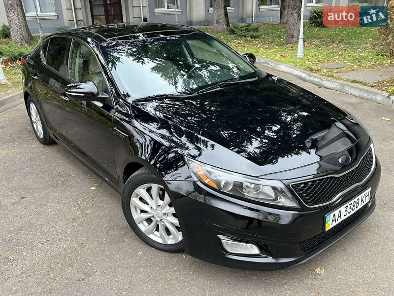 Седан Kia Optima 2013 в 