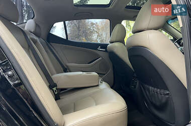 Седан Kia Optima 2013 в 