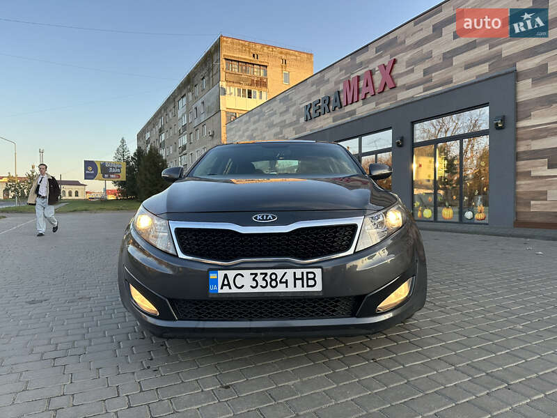 Седан Kia Optima 2012 в Полтаві