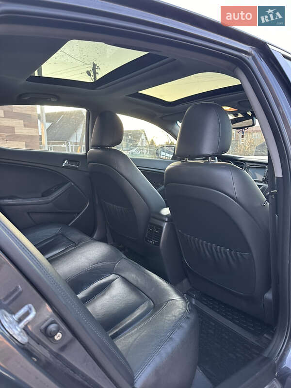 Седан Kia Optima 2012 в Полтаві