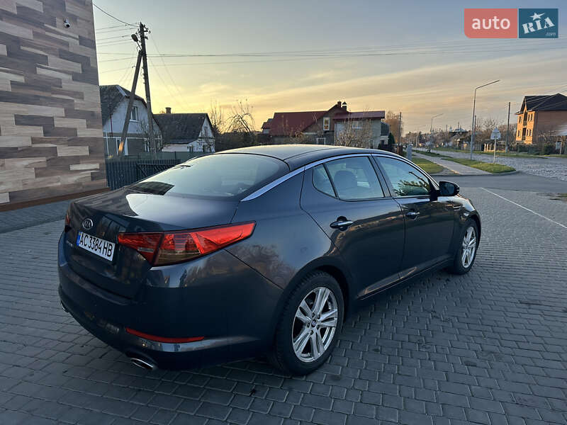 Седан Kia Optima 2012 в Полтаві