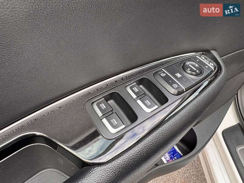 Универсал Kia Optima 2018 в Кривом Роге фото 10 Универсал Kia Optima 2018 в Кривом Роге