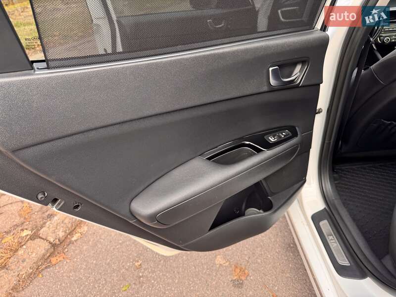 Универсал Kia Optima 2018 в Кривом Роге фото 12 Универсал Kia Optima 2018 в Кривом Роге