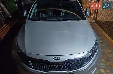 Седан Kia Optima 2012 в Ужгороде