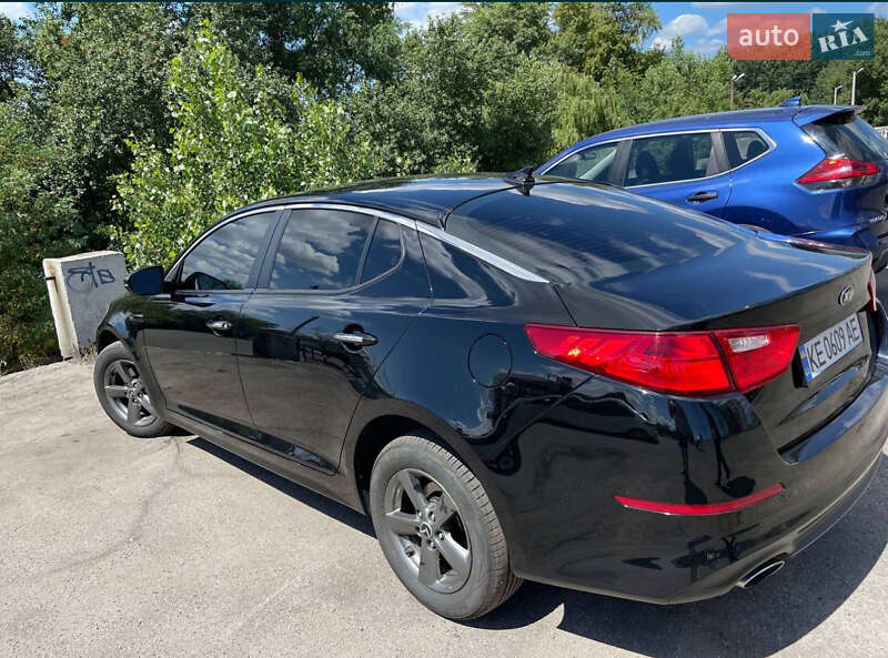 Седан Kia Optima 2015 в Дніпрі
