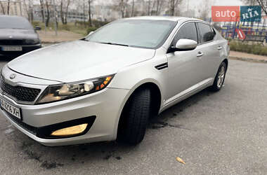 Седан Kia Optima 2012 в Києві