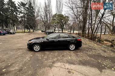 Седан Kia Optima 2016 в Запорожье