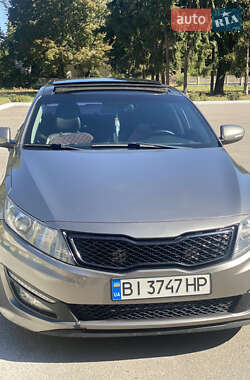 Седан Kia Optima 2011 в Миргороді