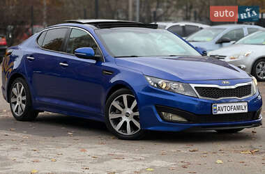 Седан Kia Optima 2012 в Києві