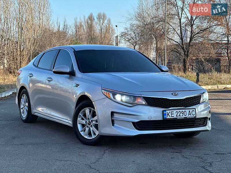 Седан Kia Optima 2016 в 
