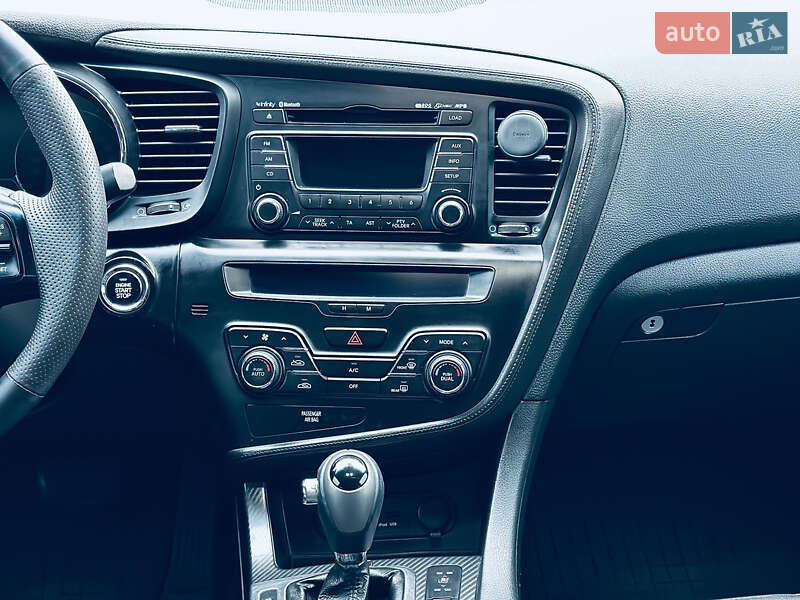 Седан Kia Optima 2011 в Краматорську