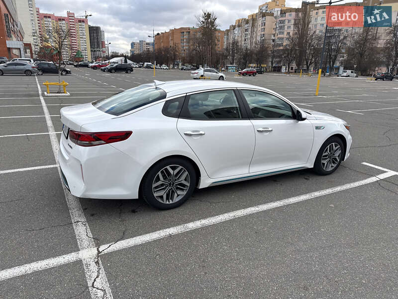 Седан Kia Optima 2019 в Киеве