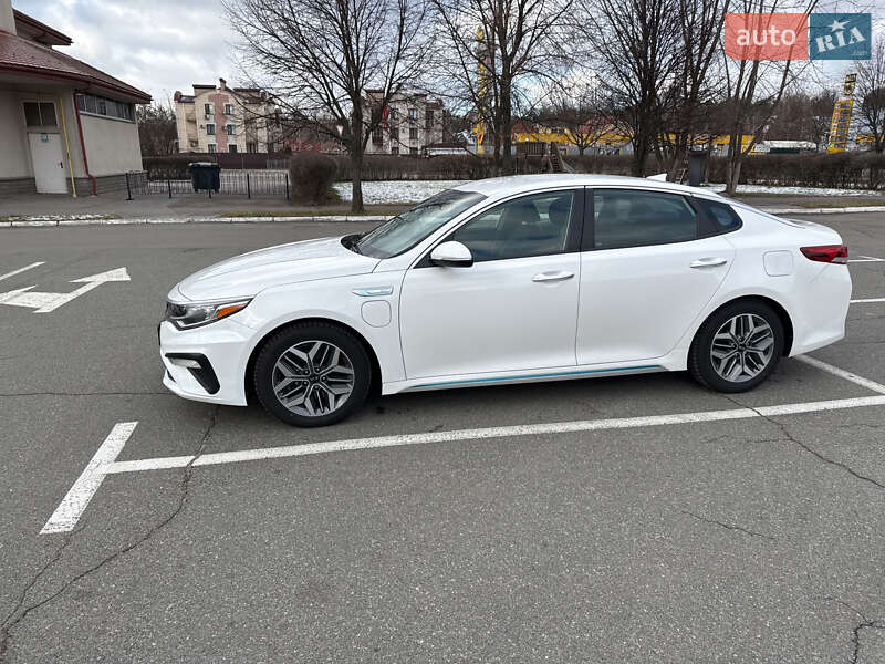 Седан Kia Optima 2019 в Киеве