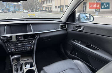 Седан Kia Optima 2019 в 