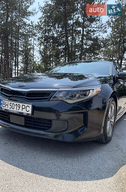 Седан Kia Optima 2017 в Киеве