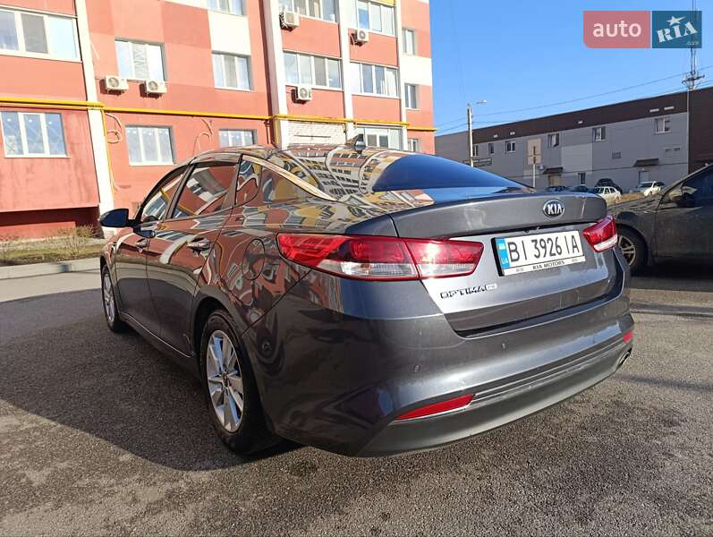 Седан Kia Optima 2017 в Полтаве
