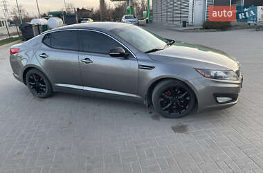 Седан Kia Optima 2013 в Новомосковске