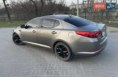 Седан Kia Optima 2013 в Новомосковске