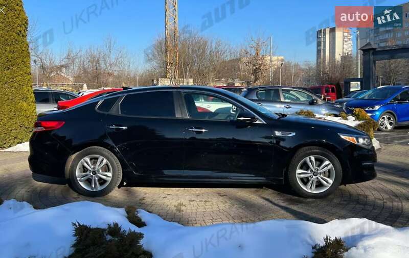Седан Kia Optima 2018 в Луцке