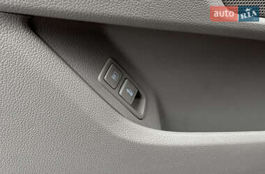 Седан Kia Optima 2013 в 