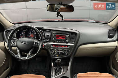 Седан Kia Optima 2013 в 
