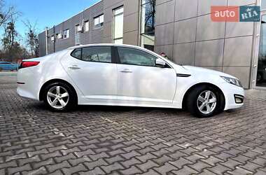 Седан Kia Optima 2015 в Житомире