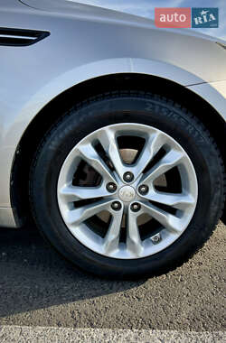 Седан Kia Optima 2012 в 