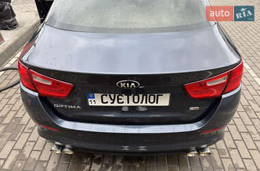 Седан Kia Optima 2015 в 