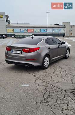 Седан Kia Optima 2014 в Харькове